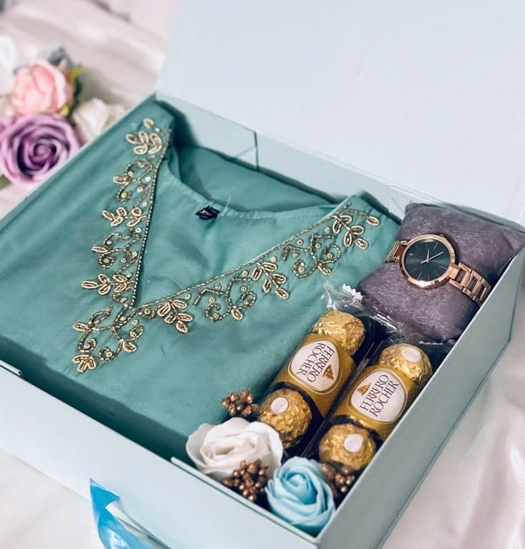 Elegant Celebration Gift Box